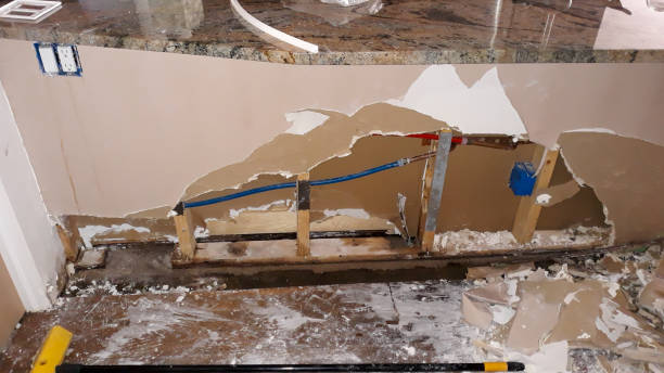 Water damage restoration process in Hurricane, UT